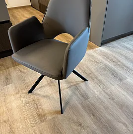 Stuhl mit Drehfunktion 180°  (mit Rückstellfunktion)