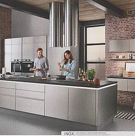 Weltneuheit von Nobilia  grifflose Designküche - Line N –Front Inox Stahl gebürstet Nb.  – Edition 19 Küchenjournal Titelbild