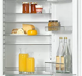 - Einbau Kühlschrank 1,22m