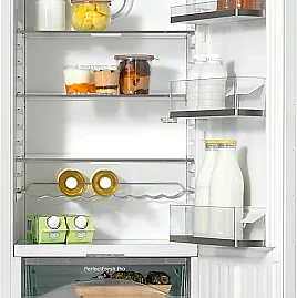 - Einbau-Kühlschrank mit Gefrierfach 1,78m