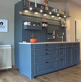 Massivholzküche Castel in Eisengrau