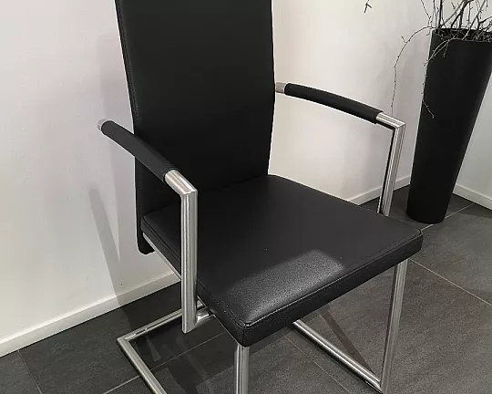 Zeitlos moderner Stuhl mit Armlehnen - VA413LE-L