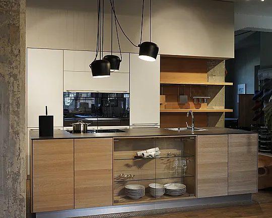 Massivholzküche Team 7 in Eiche - Linee