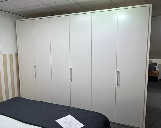 Schlafzimmer-Schrank, Wandboard, Nachtschrank - Loddenkemper Multi-Set in Lack Bianco weiß matt