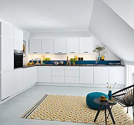 Musterküche: Nobilia Design L-Küche weiß (Werbeblock)