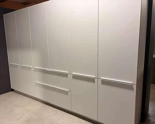 moderner Einbaukleiderschrank - Laser 427 Alpinweiß