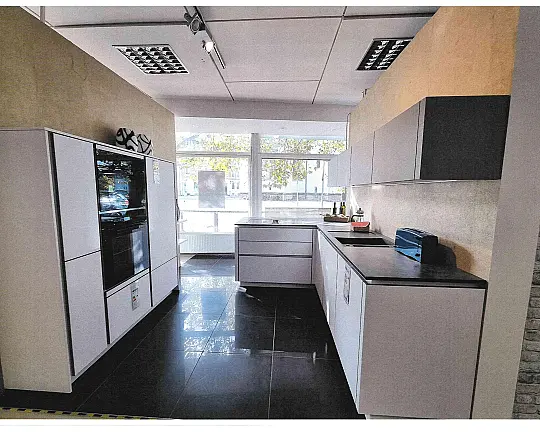 Moderne griflose Küche - ALNOSTAR Pure