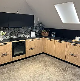 Musterküche NINA ohne Geräte
