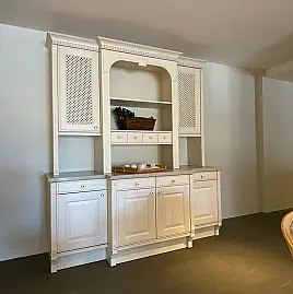 Rabatt 55% -- FLASHSALE bis 30.04.: Hochwertiger Design-Klassiker: Vitrine aus Pinienholz (Massivholz) mit Naturstein Imperial White, Oster-Sale!