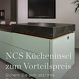 Diese Musterküche aus unserer Ausstellung verbindet edle Materialien mit modernem Komfort