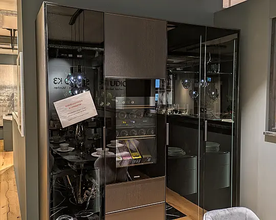 Wohnelement mit Weinkühlschrank - NX 660 Front F641 Eiche elegant tabak