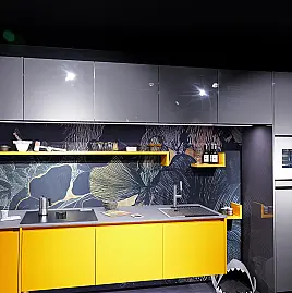 Einbauküche Power LX mit Glas-Arbeitsplatte