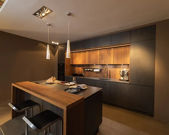 Designküche mit Keramikfront - AV8000