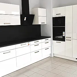 artego ECO Hochglanz Weiß Neue Artego Marken-Einbauküche Modell Eco – Sofort verfügbar inklusive Amica-Einbaugeräte