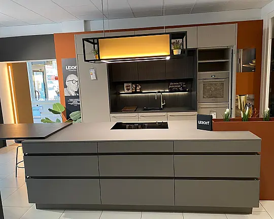 Zeitlose Eleganz in Sandgrau - Avance TOCCO / ORLANDO