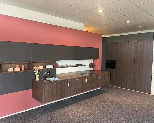 Hochwertige LEICHT Küche in Eiche Havanna, Carbongrau - Hochwertige LEICHT Küche