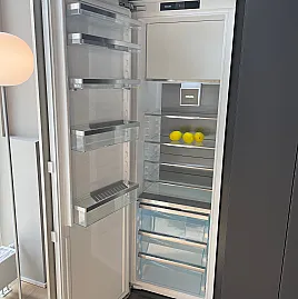 Einbau-Kühlschrank mit PerfectFresh Active