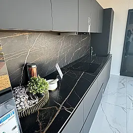 Koje 4